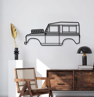 Land Rover Series III (1972) laser‑cut metal wall décor – classic rugged 4×4 profile
