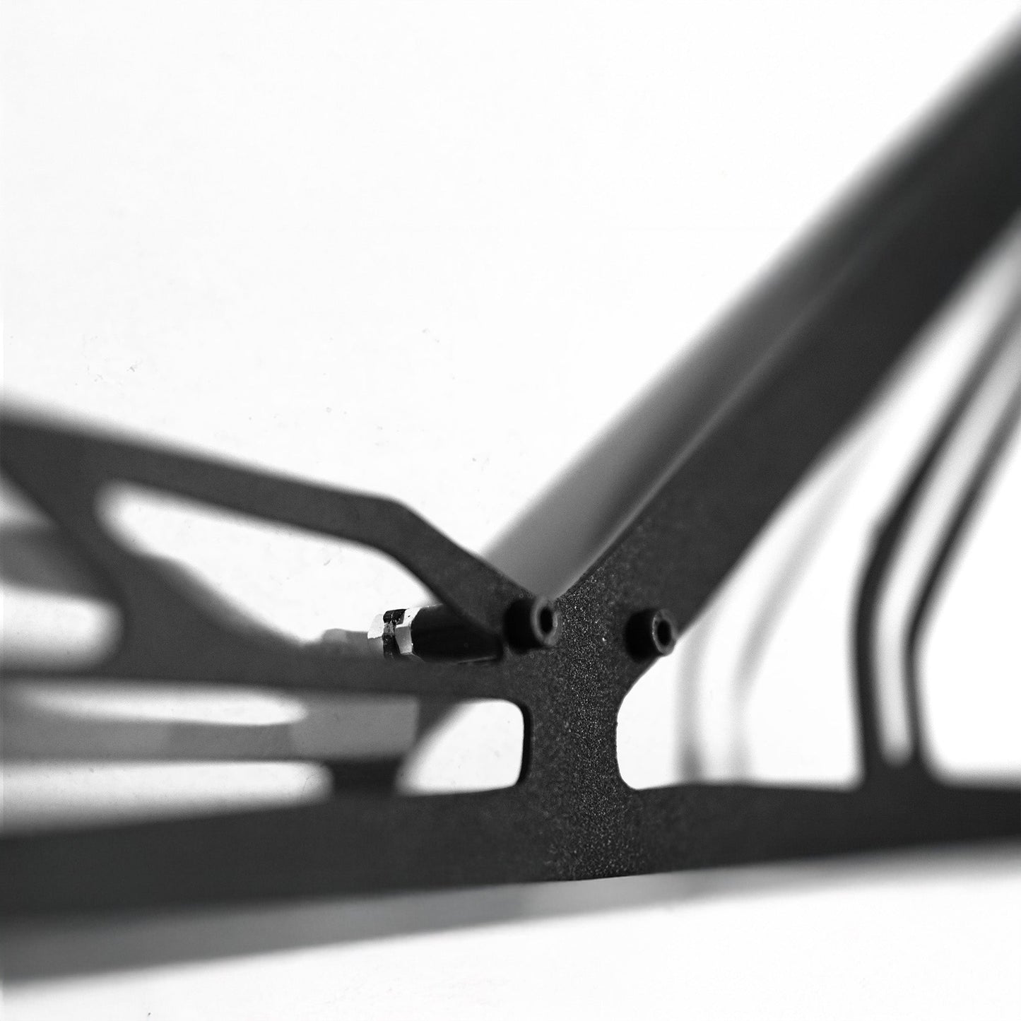 E30 M3 Wall Art – Classic Steel Silhouette with Spinning Wheels -KAFMEKA013