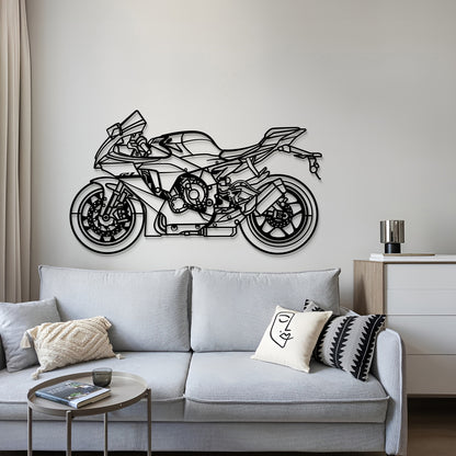 Automotive art: Yamaha YZF‑R1 2024 metal motorcycle design